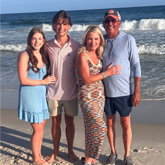 Meet your Posher, Amanda - Picture 4 of 7